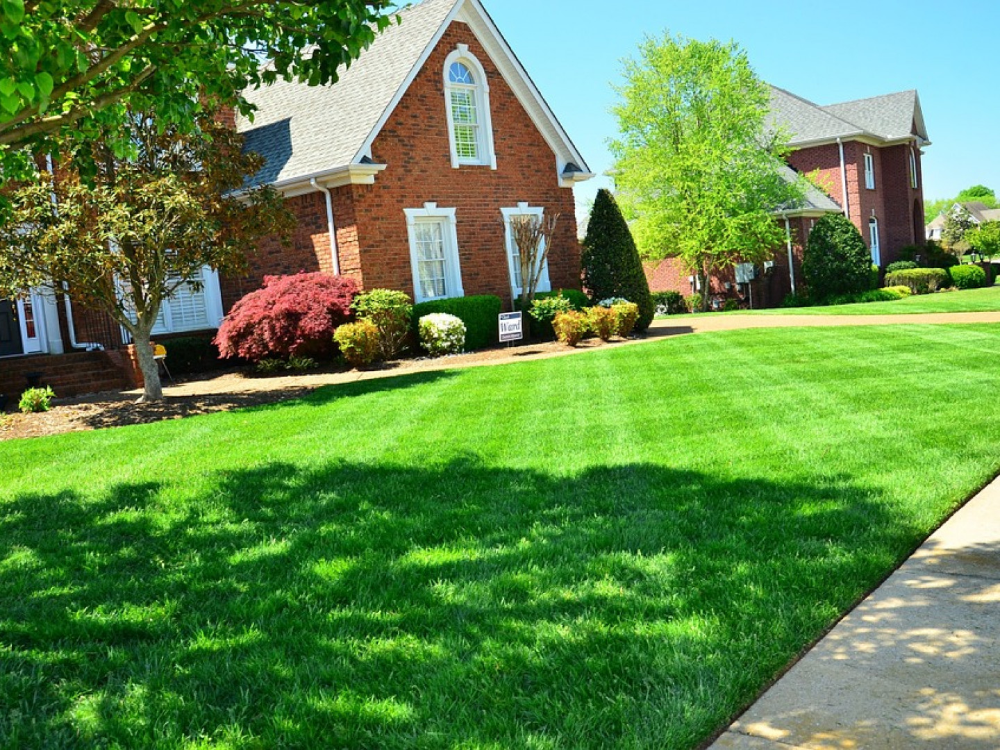 Lawn Mowing Services, Lawn Edging Services Endicott, Johnson City